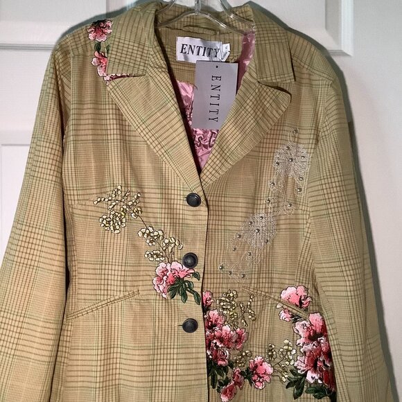 Entity Jackets & Blazers - NWT Entity Floral Embroidered Blazer XL Plaid Statement Jacket Beaded